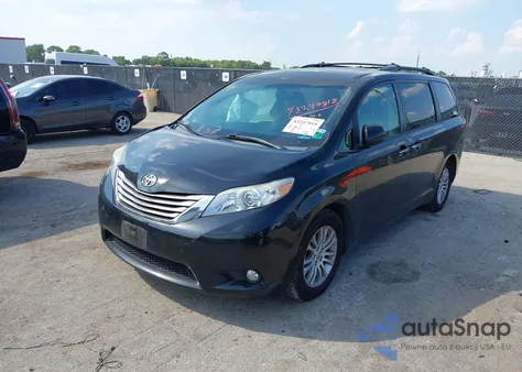 2015 Toyota Sienna Xle 8 Passenger from USA, damaged, VIN 5TDYK3DC8FS660330
